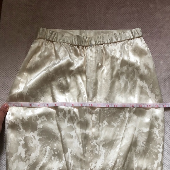 100% silk mid-length skirt - Picture 7 of 8